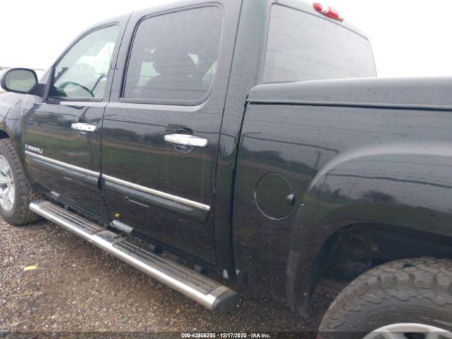 GMC Sierra 1500 Denali Image 10