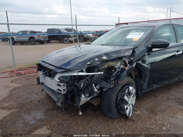 Nissan Altima 2.5 S Image 5