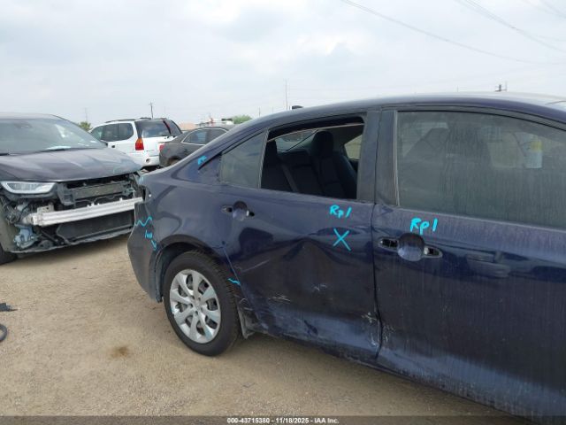 Toyota Corolla Le Image 3