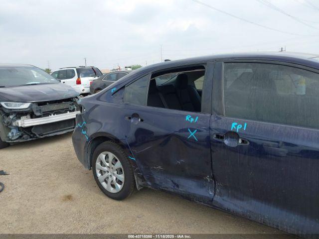 Toyota Corolla Le Image 3