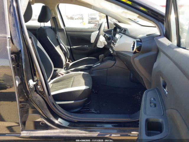 Nissan Versa 1.6 Sv Xtronic Cvt Image 19