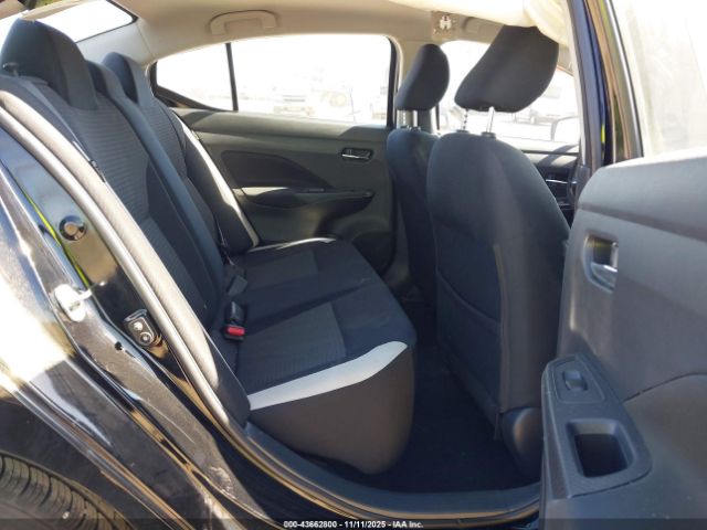 Nissan Versa 1.6 Sv Xtronic Cvt Image 3