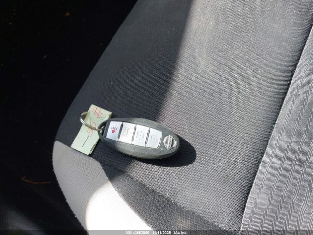 Nissan Versa 1.6 Sv Xtronic Cvt Image 2