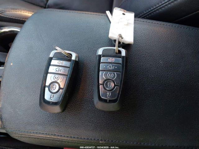 Ford Explorer Xlt Image 12