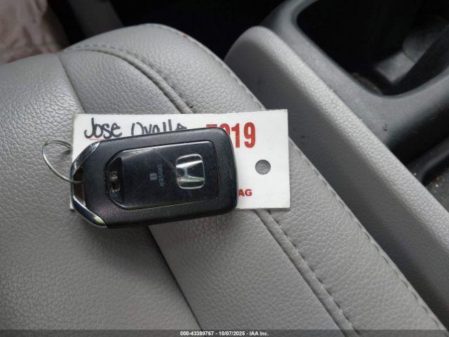 Honda Odyssey Touring Image 9