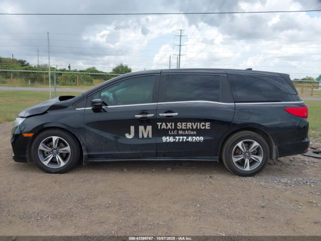 Honda Odyssey Touring Image 13