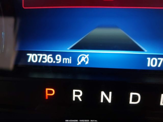 Ford Explorer Xlt Image 11