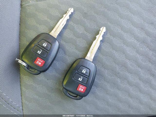 Toyota Tacoma Sr5 V6 Image 11