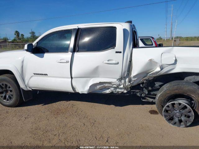 Toyota Tacoma Sr5 V6 Image 12