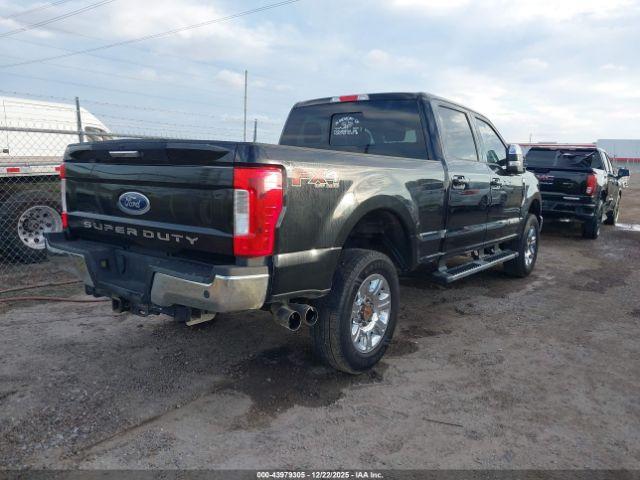 Ford F-250 Lariat Image 11