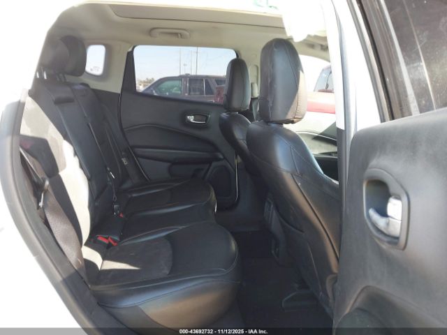 Jeep Compass Sun And Safety Fwd Image 11