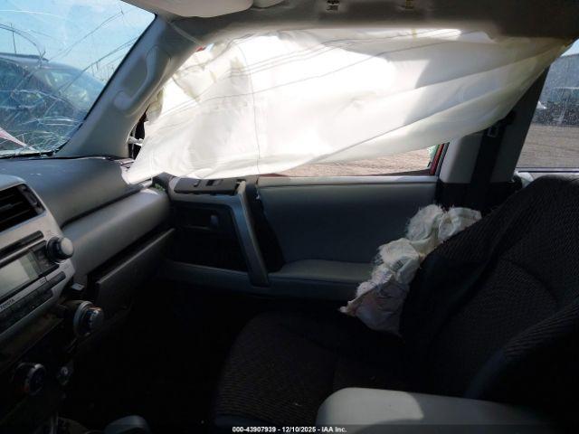 Toyota 4Runner Sr5 Image 2