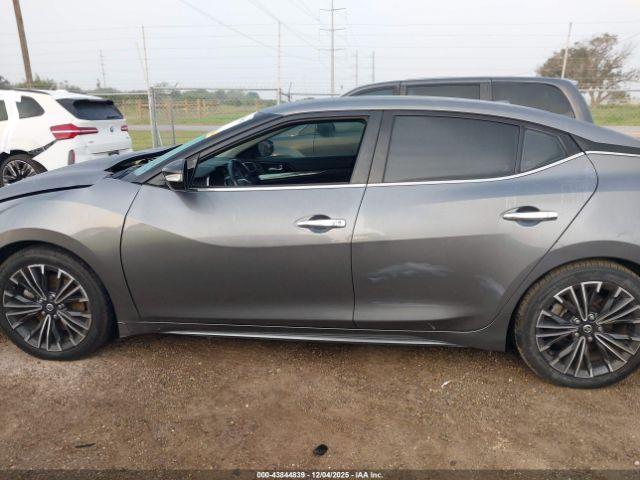 Nissan Maxima Sv Xtronic Cvt Image 16