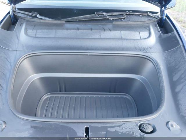 Tesla Model Y Image 13