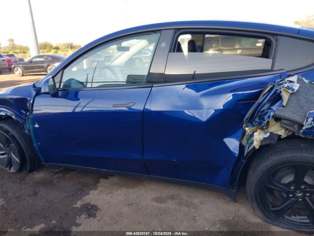 Tesla Model Y Image 4