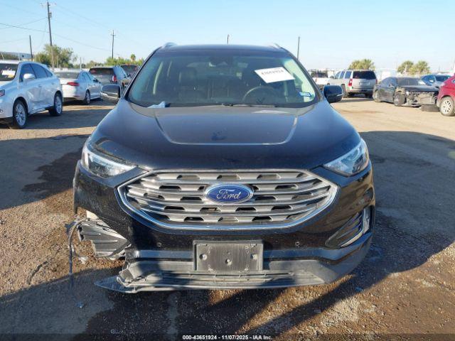 Ford Edge Titanium Image 12