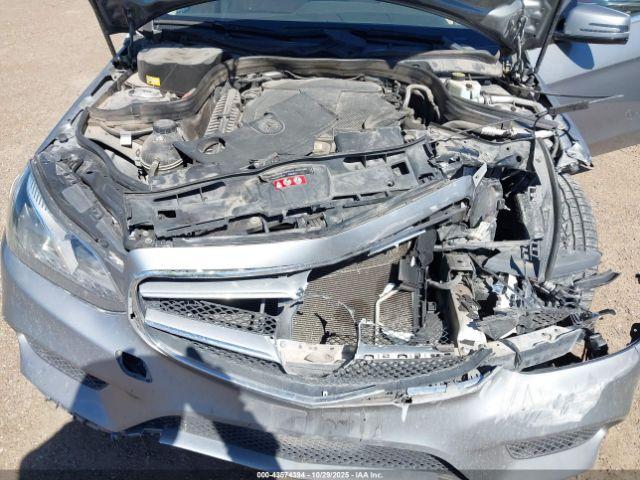 Mercedes-Benz E-Class Image 12