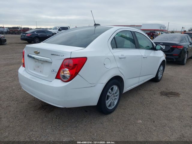 Chevrolet Sonic Lt Auto Image 2