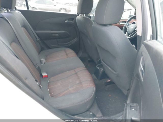 Chevrolet Sonic Lt Auto Image 7