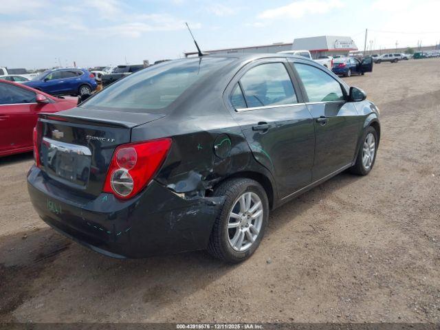 Chevrolet Sonic Lt Auto Image 3