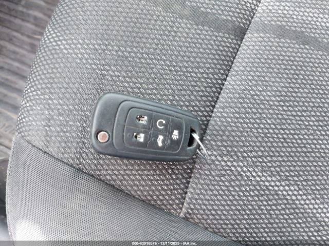 Chevrolet Sonic Lt Auto Image 10