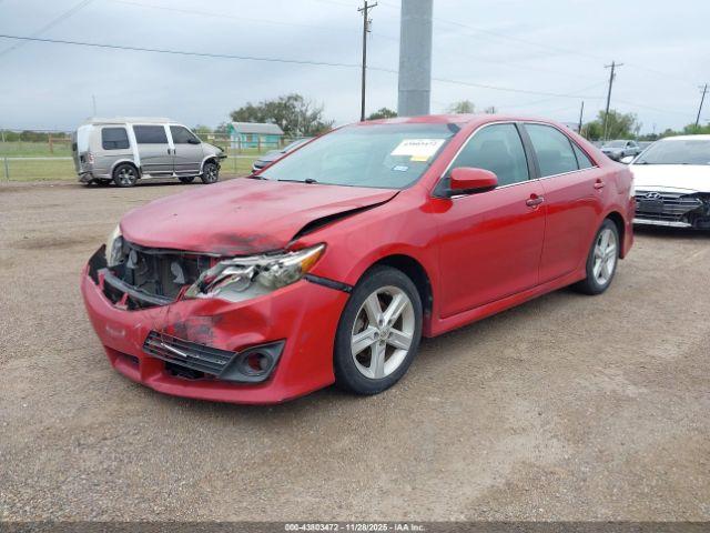 Toyota Camry Se Image 16