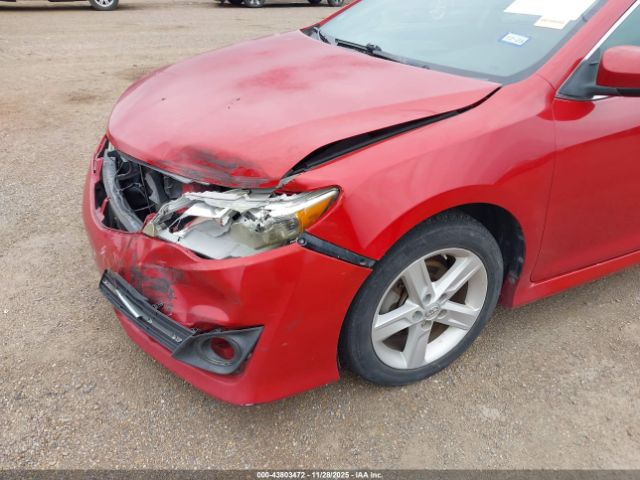 Toyota Camry Se Image 4