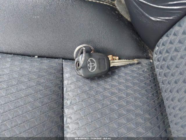 Toyota Camry Se Image 9