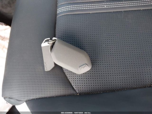 Kia K5 Gt-line Image 12