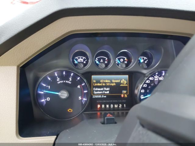 Ford F-250 Lariat Image 16