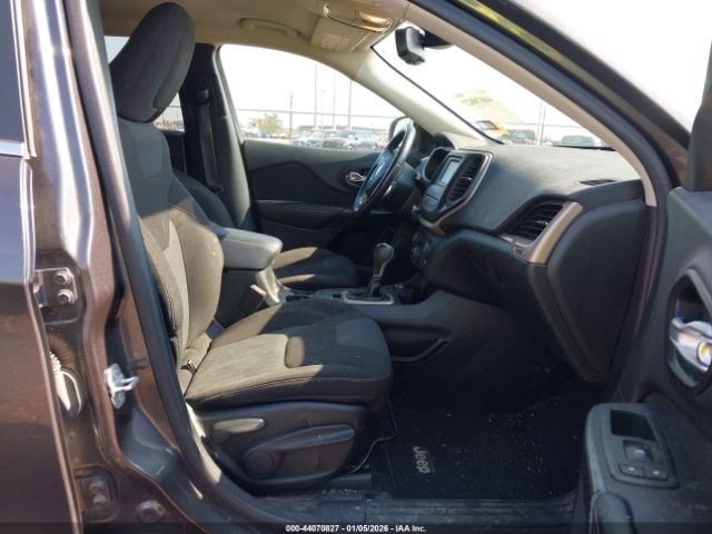 Jeep Cherokee Latitude Image 2