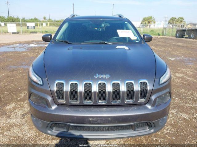 Jeep Cherokee Latitude Image 14