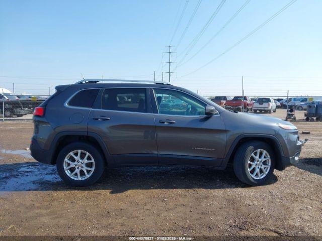 Jeep Cherokee Latitude Image 11