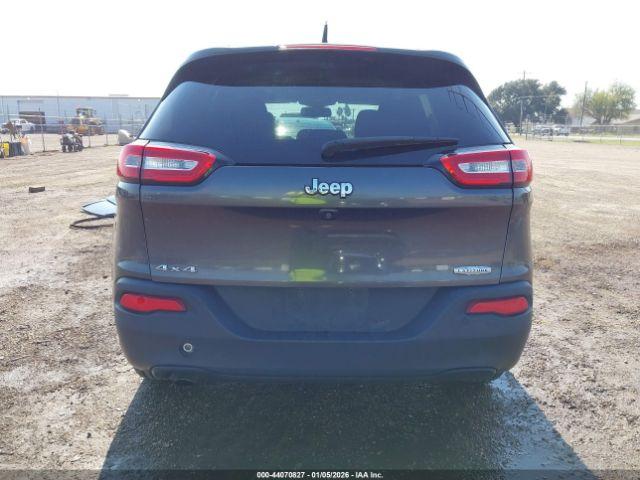 Jeep Cherokee Latitude Image 12