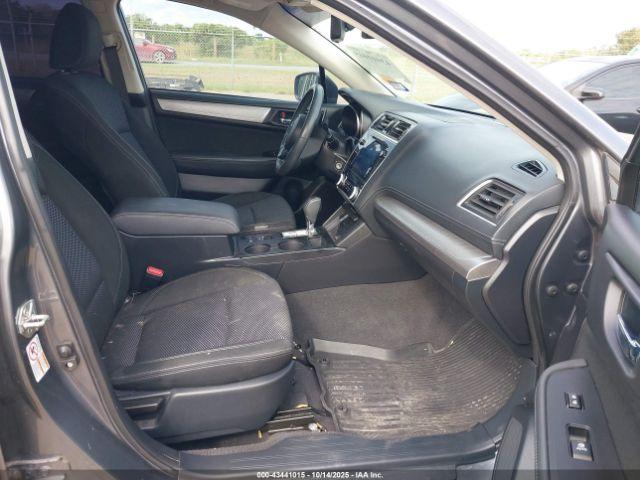 Subaru Outback 2.5i Premium Image 14