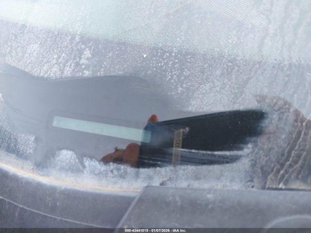 Subaru Outback 2.5i Premium Image 2