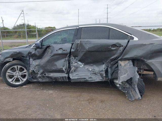 Ford Taurus Se Image 11