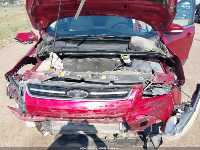 Ford Escape Titanium Image 10