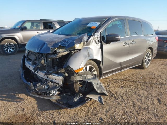 Honda Odyssey Touring Image 12