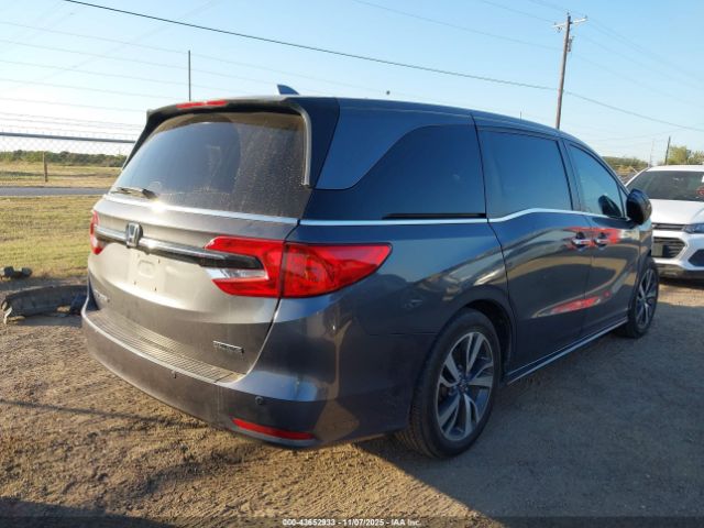 Honda Odyssey Touring Image 14