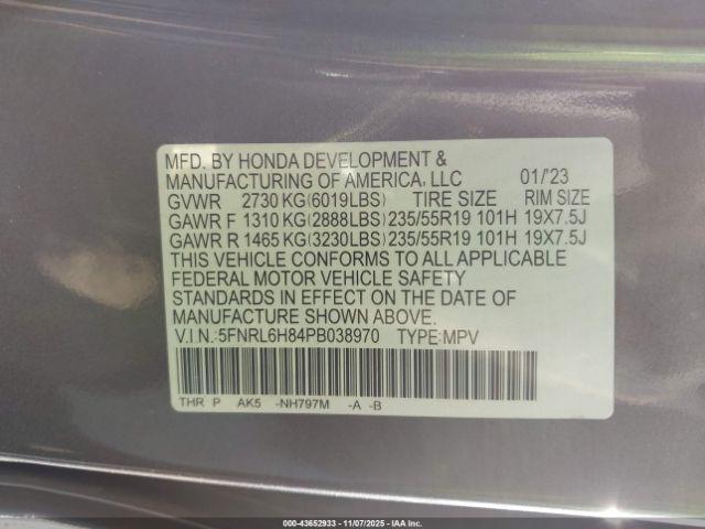 Honda Odyssey Touring Image 2