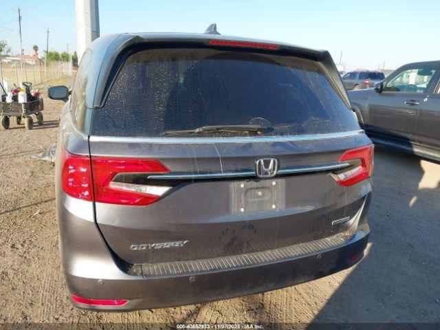 Honda Odyssey Touring Image 8