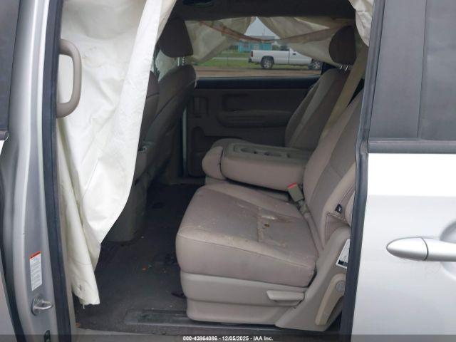 Kia Sedona Lx Image 5