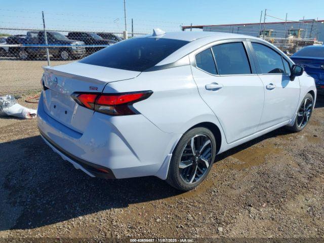 Nissan Versa 1.6 Sr Image 10
