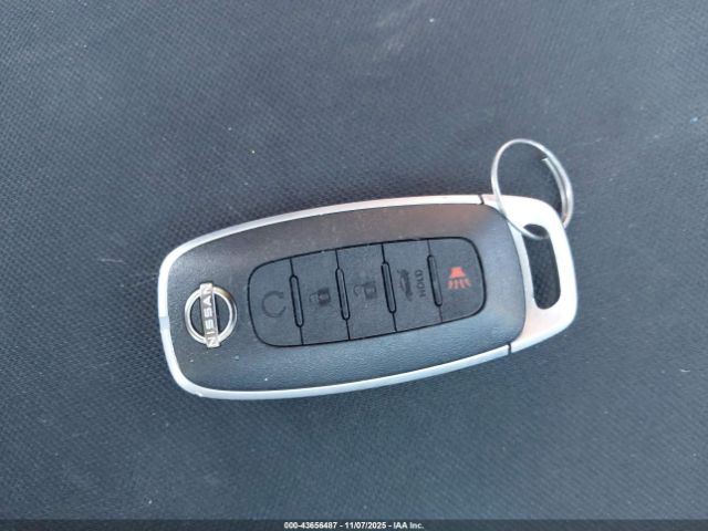 Nissan Versa 1.6 Sr Image 6