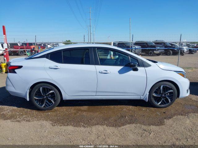 Nissan Versa 1.6 Sr Image 4