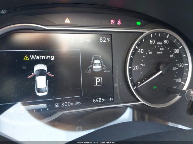 Nissan Versa 1.6 Sr Image 7