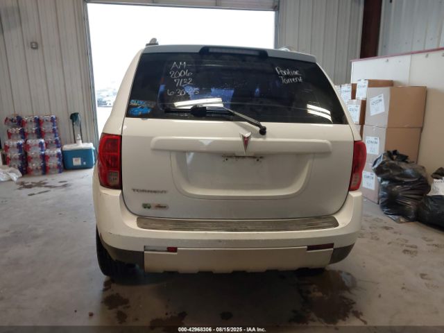 Pontiac Torrent Image 10