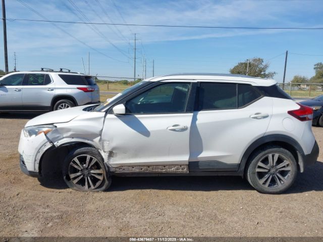 Nissan Kicks Sv Image 5