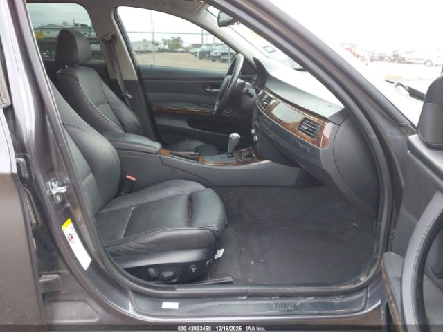 BMW 3 Series Image 11